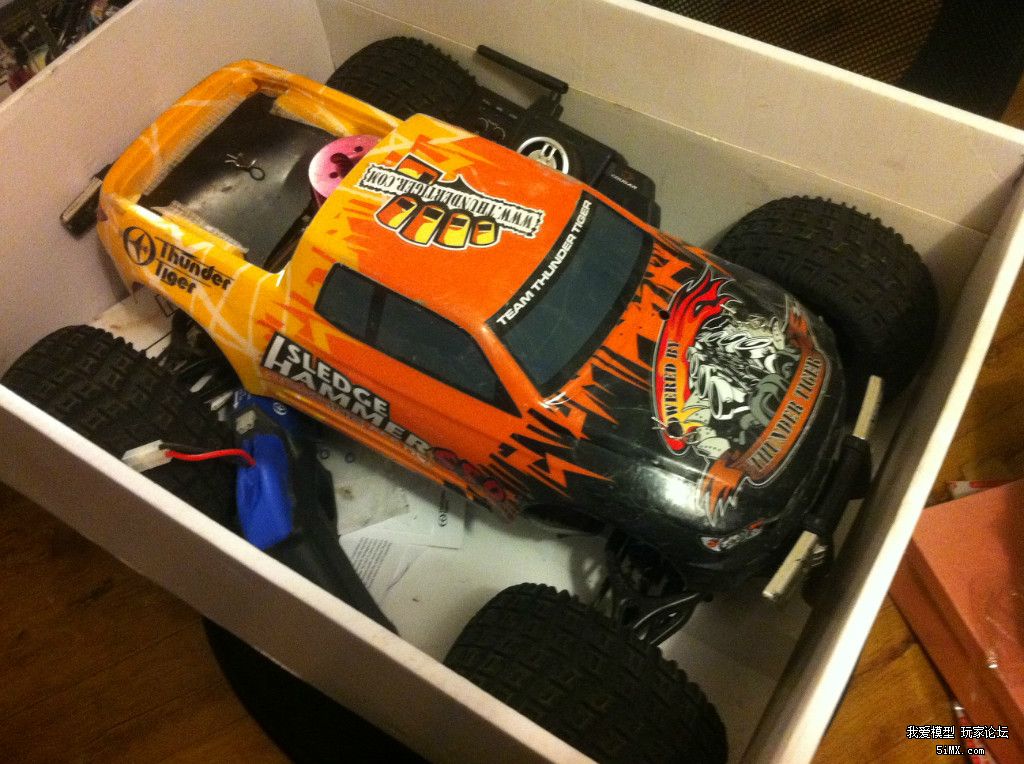 traxxas jato 3.3 卡车和雷虎 s50大脚 和hpi rs4 3 油动漂移车