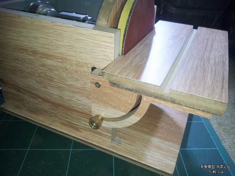 木地板下脚料别扔了,进来看看我diy的几样小工具