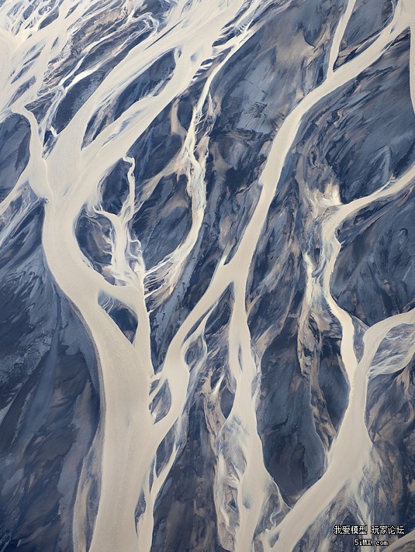 icelandic-landscapes-Andre-Ermolaev-7-600x797.jpg