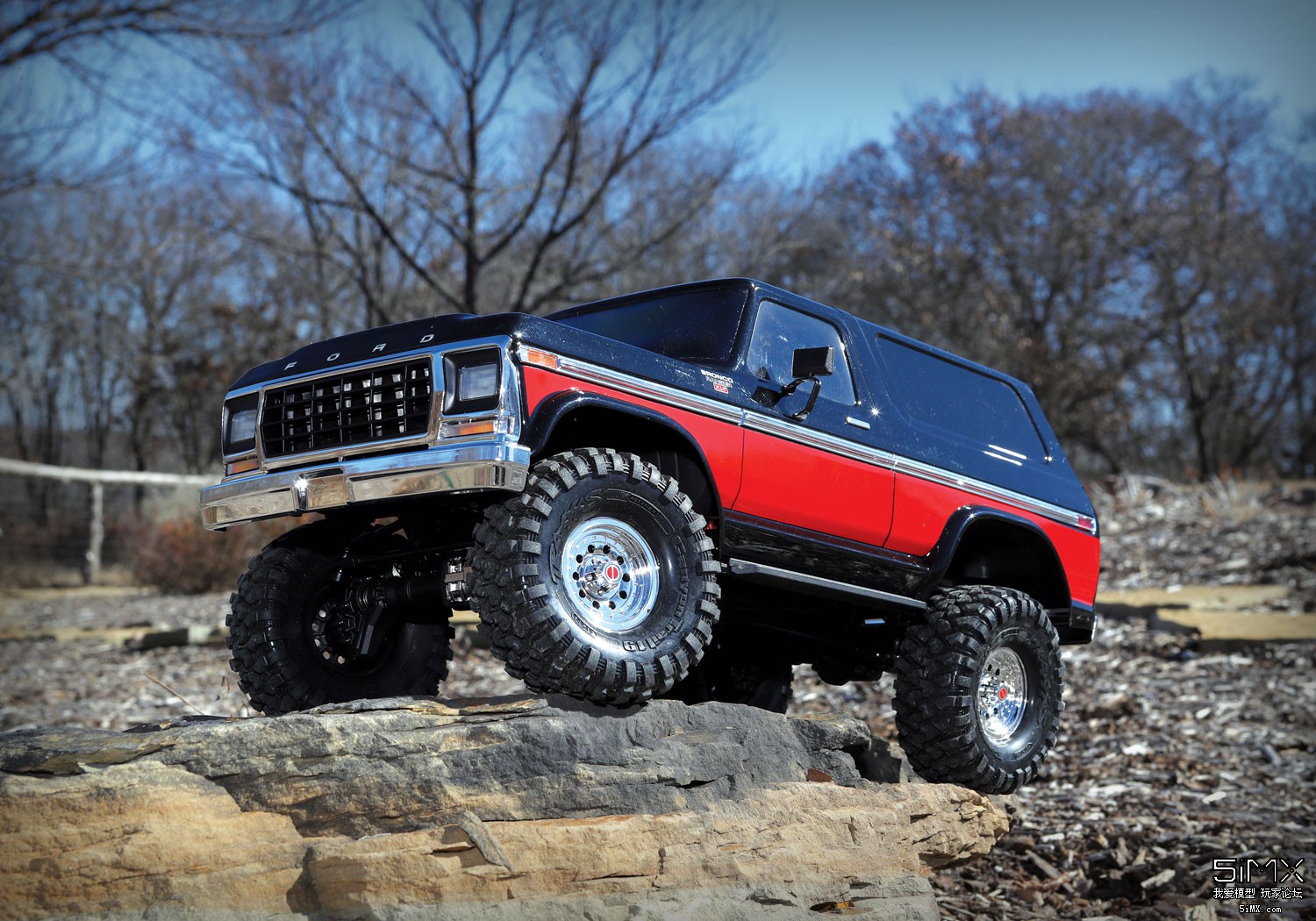 Bronco-Action-08.jpg Bronco-Action-08.jpg