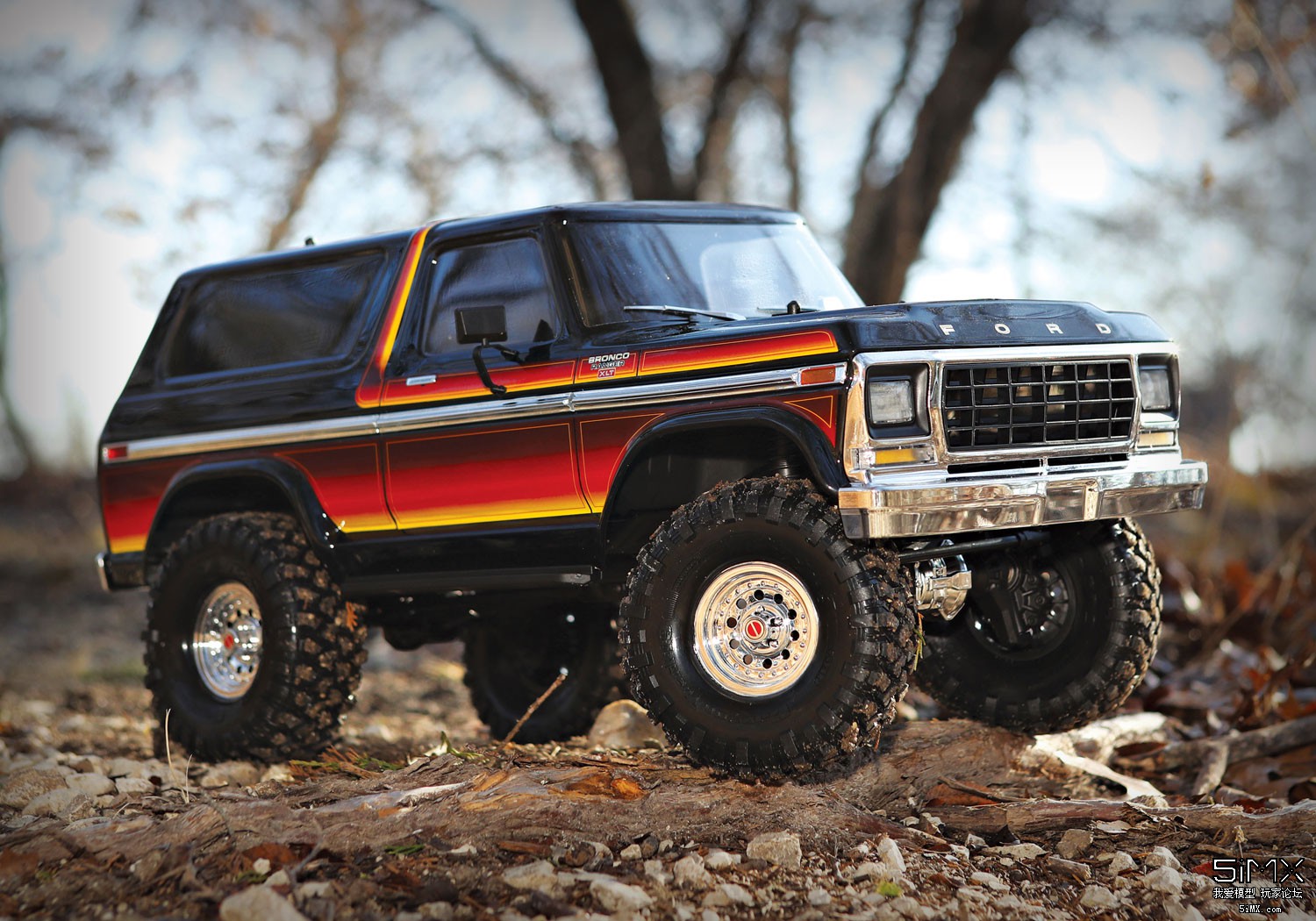 Bronco-Action-09.jpg Bronco-Action-09.jpg
