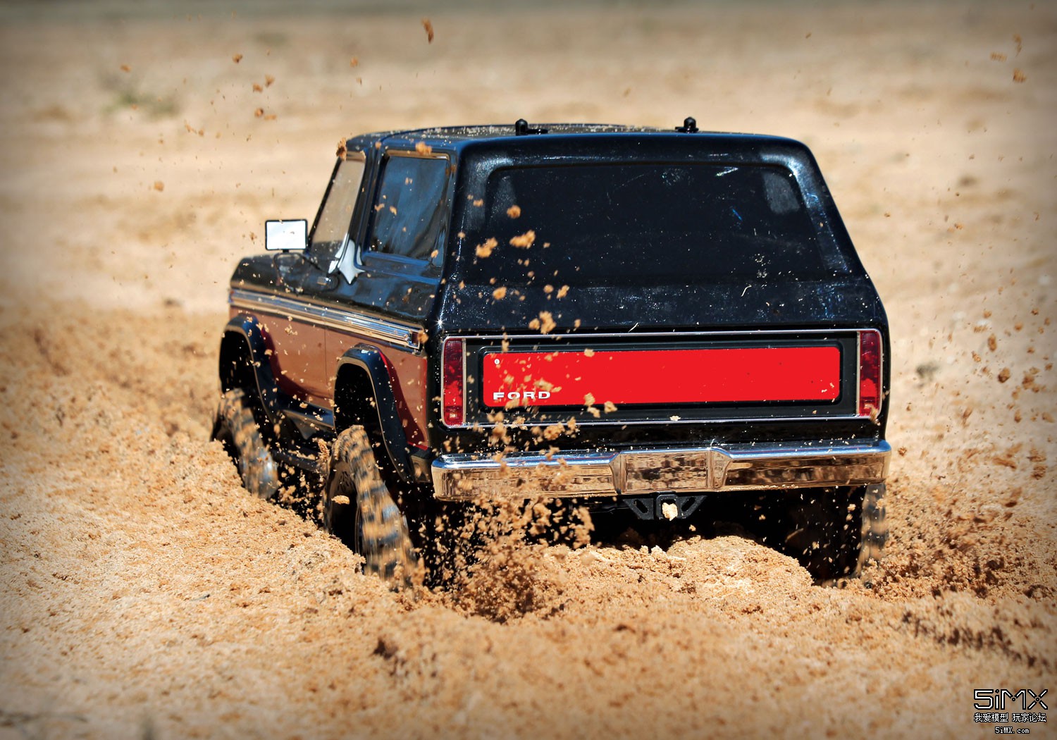 Bronco-Action-11.jpg Bronco-Action-11.jpg