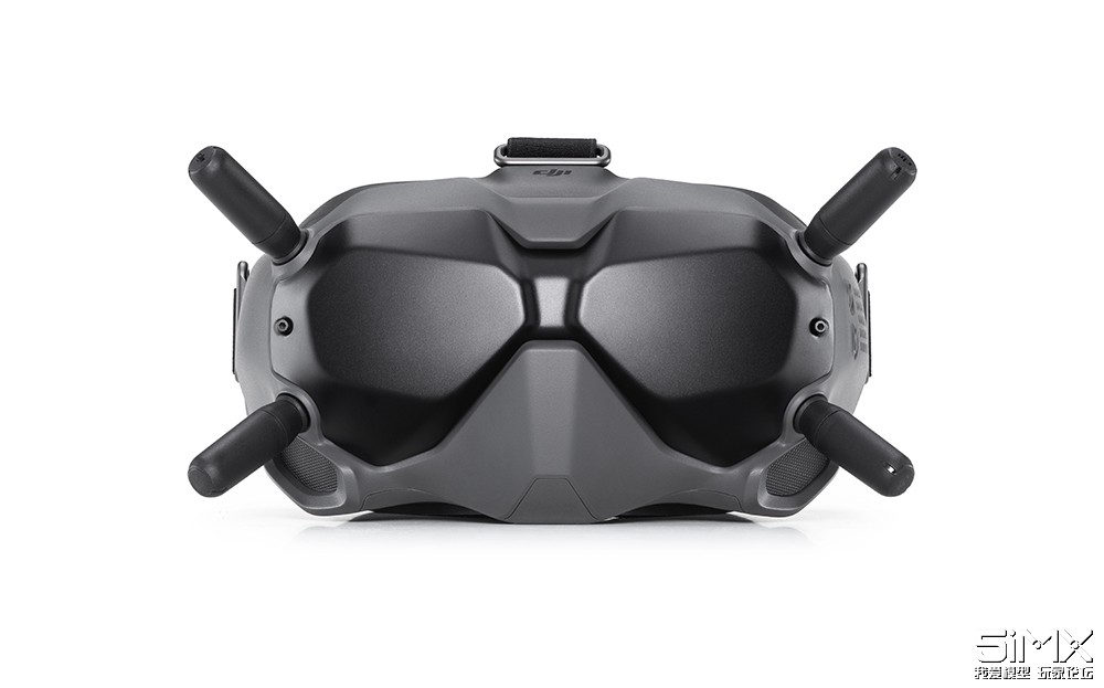DJI-FPV-飞行眼镜正视图.jpg DJI-FPV-飞行眼镜正视图显得风度翩翩.jpg