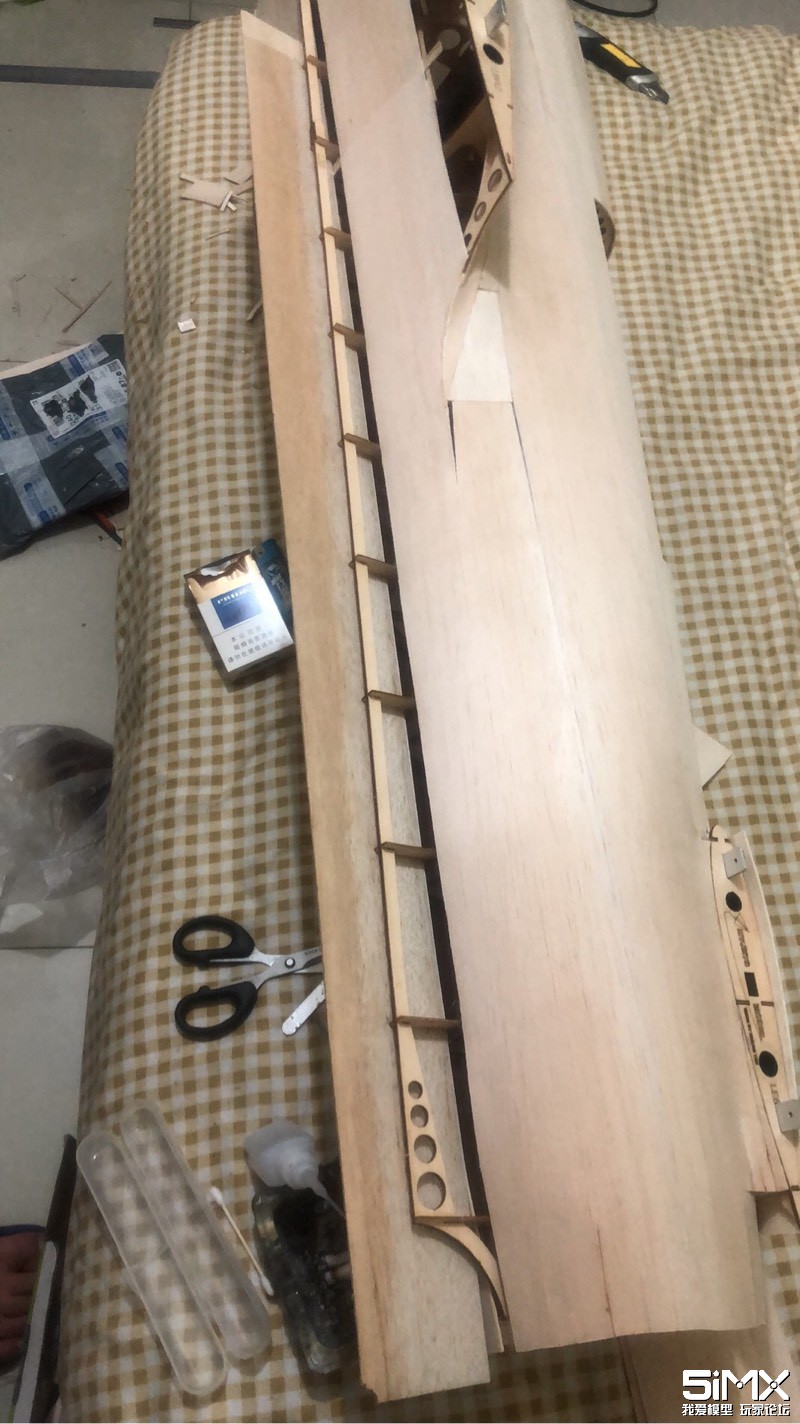 150952is3w1f37xy77jw1s.jpg