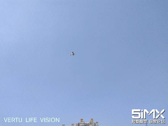 135132pj51z57z8mzv9r72.jpg