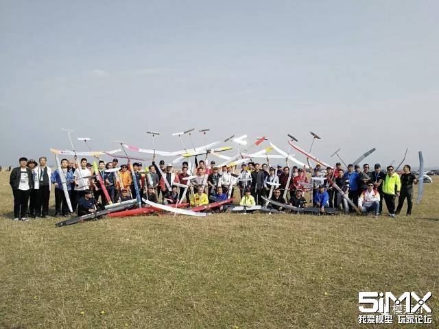 �׌�F1���ɷ����˷��д��